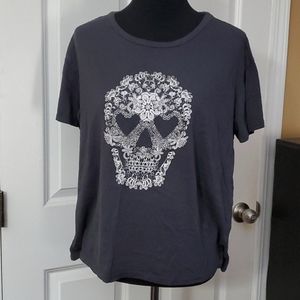 Flower/skull tee xxl